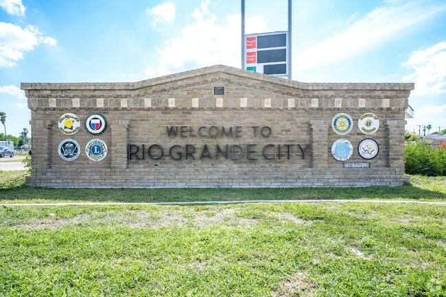 Tekton Home Solutions crew serving Rio Grande City, TX homeowners